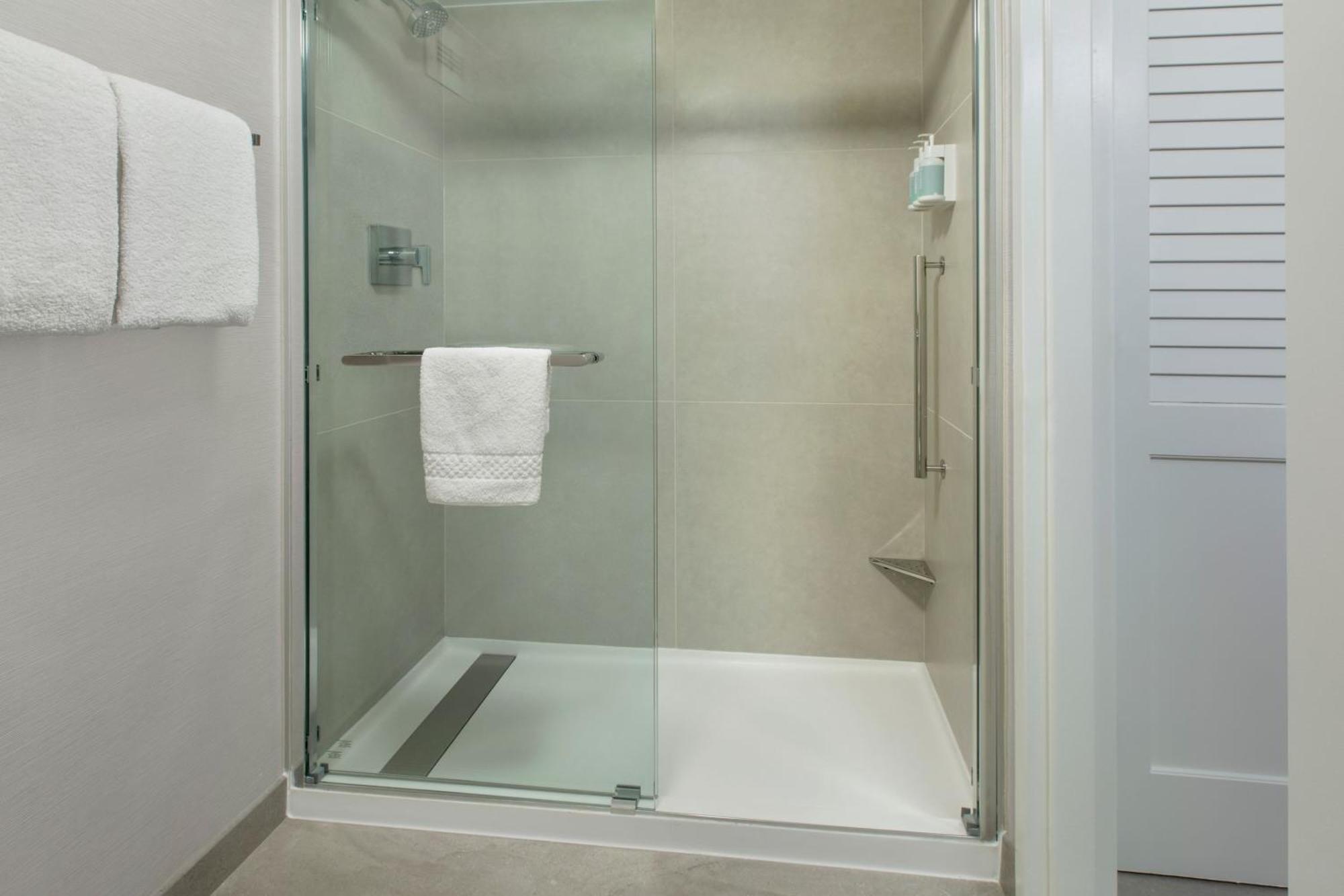 Courtyard By Marriott Tarrytown Westchester County Ngoại thất bức ảnh