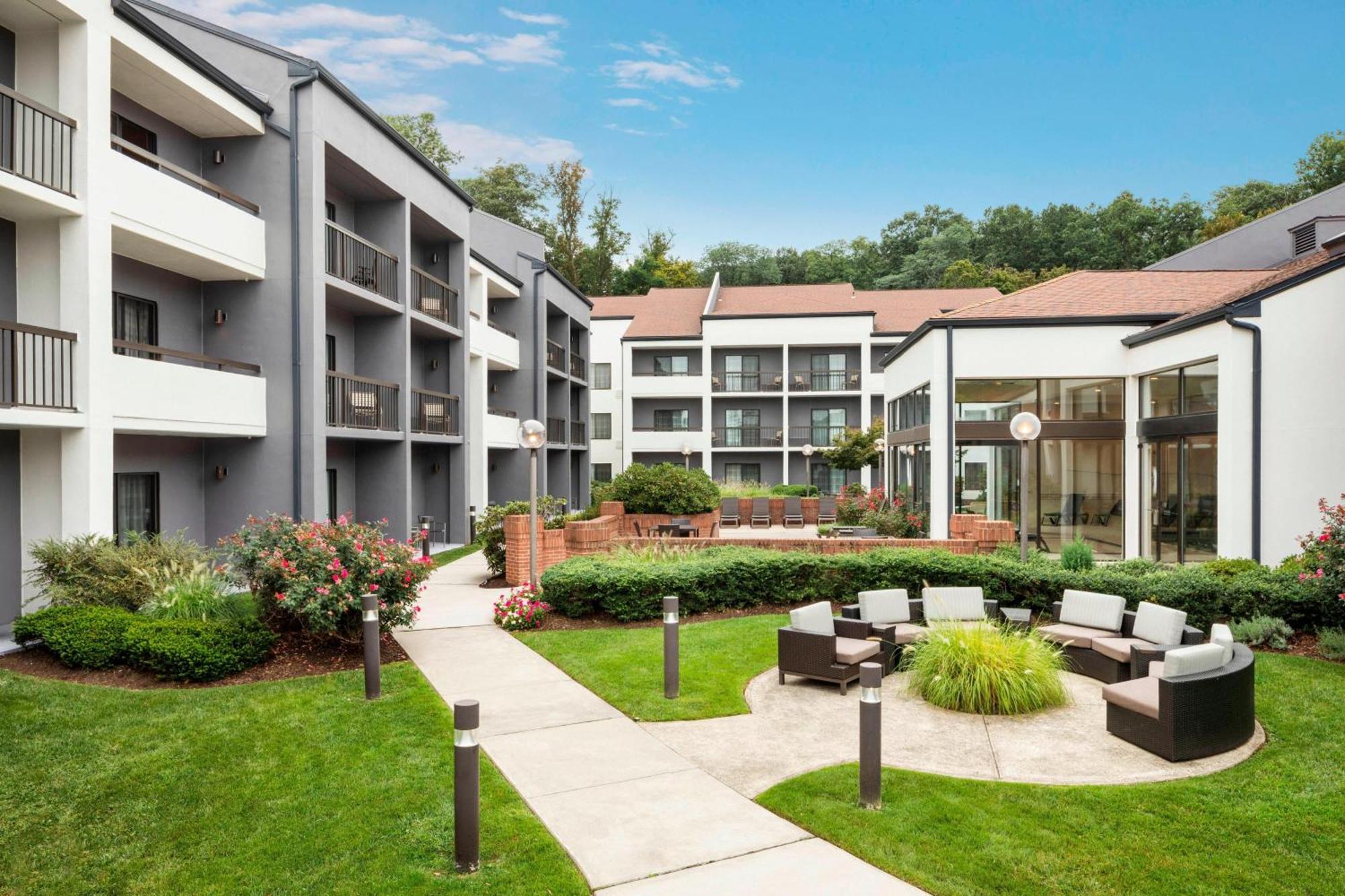 Courtyard By Marriott Tarrytown Westchester County Ngoại thất bức ảnh